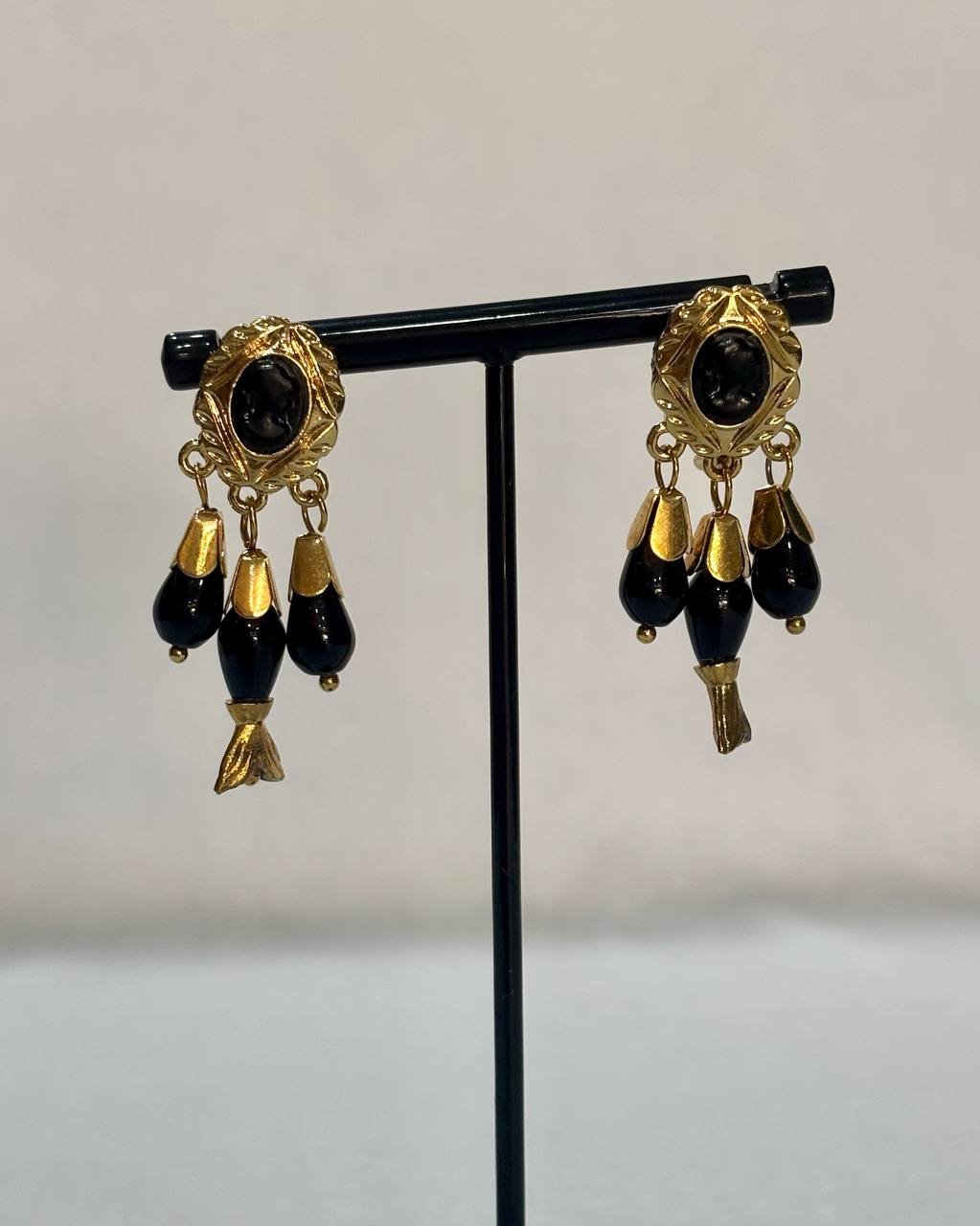 Pendientes de Corales con forma de pescado pequeños - Imagen 2