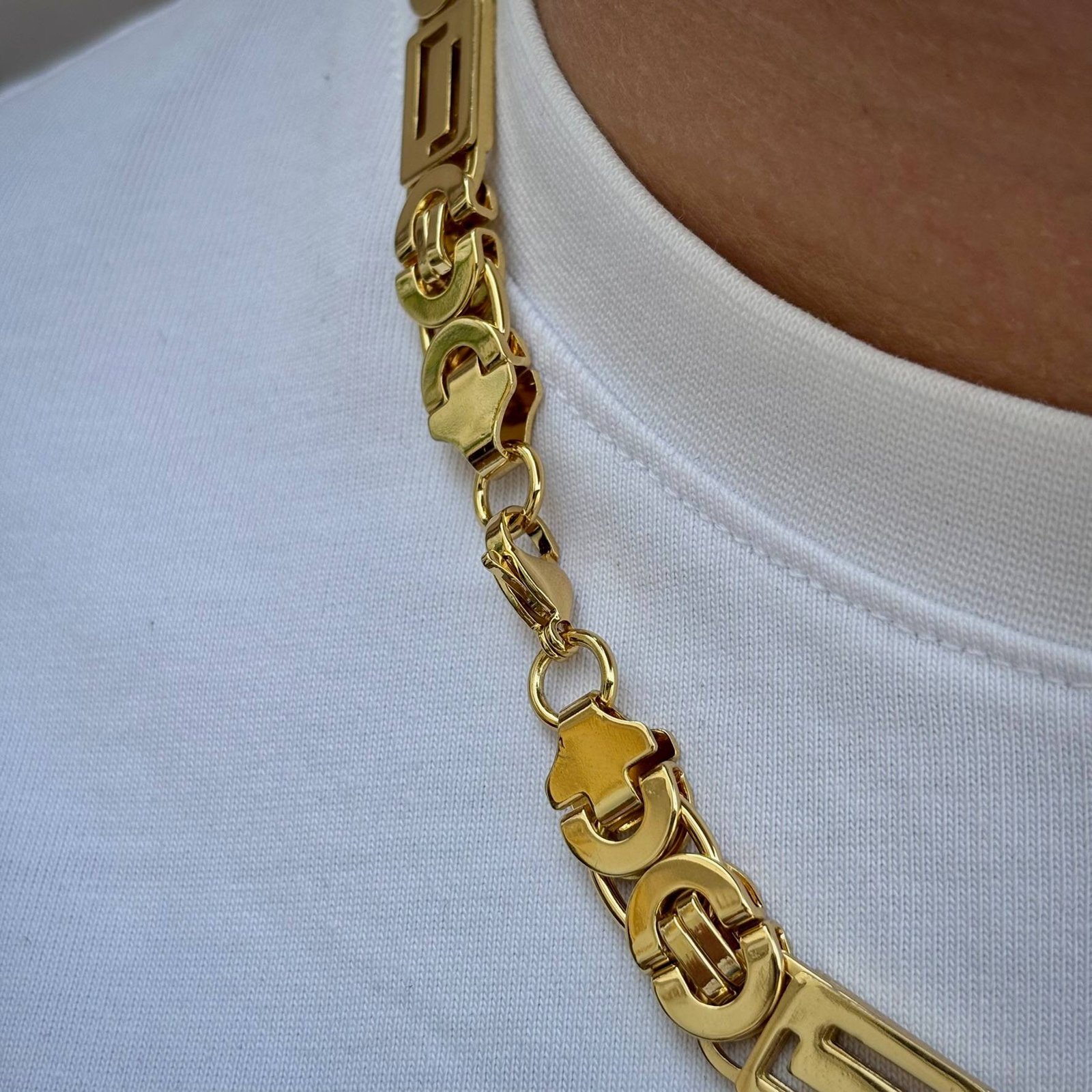 Cadena Rectangular plana con labrado de Versace - Imagen 2