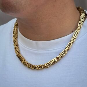 Cadena rectangular con labrado Versace