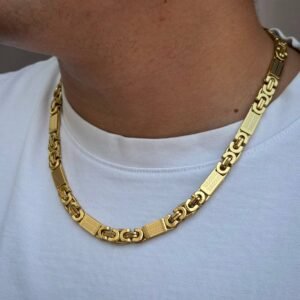 Cadena plana con labrado de Versace en blanco